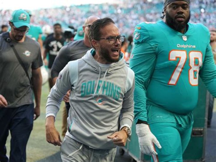 Does Mike McDaniel Smoke Weed? Miami Dolphins Goes New Face Again As A Head Coach