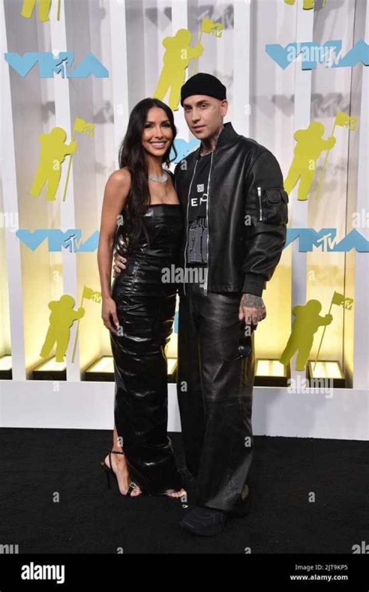 Peyton Meyer Net Worth, Age, Wife, Height, Kid, Family, Movies & More