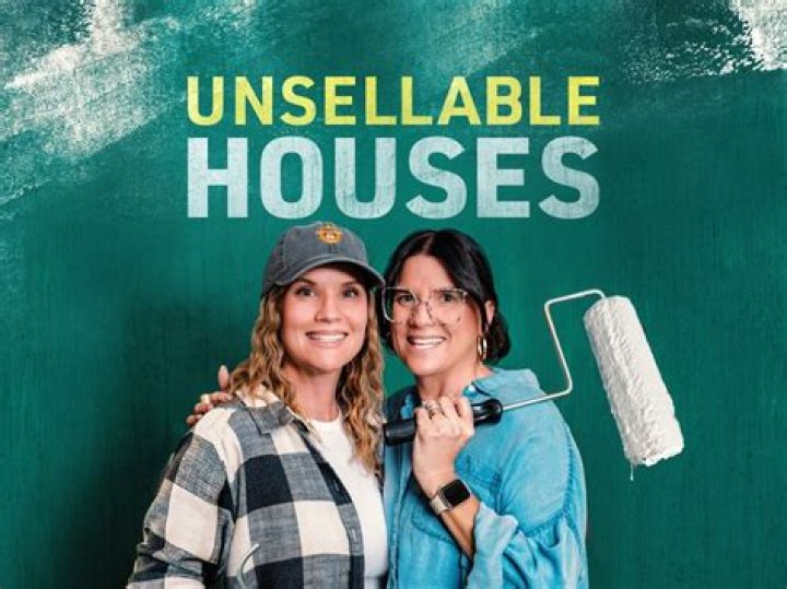 Where Is 'Unsellable Houses' Filmed? Lyndsay and Leslie Talk Disagreements and More (EXCLUSIVE) |