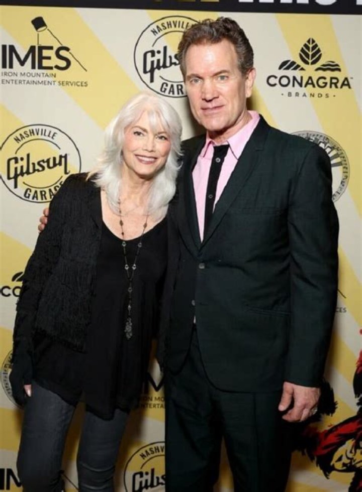 Who is Emmylou Harris, Husband, Age, Height, Daughter and Other Facts